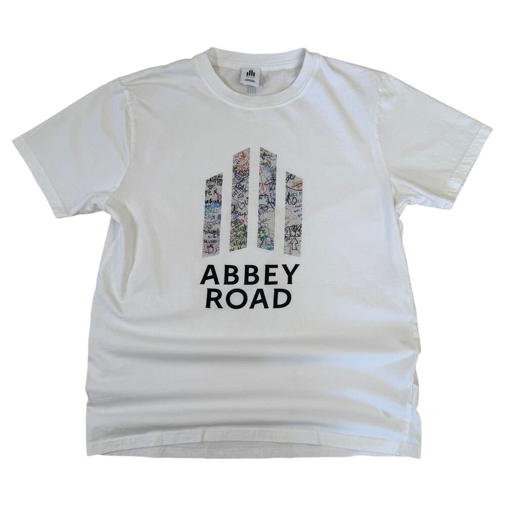 Abbey Road Studios Graffiti Wall T-Shirt White‎ Size Medium Beatles Interest